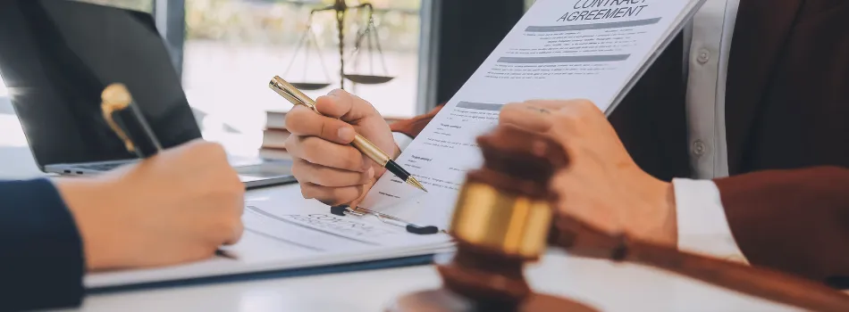 Why Hire Local Corporate Lawyers Canada